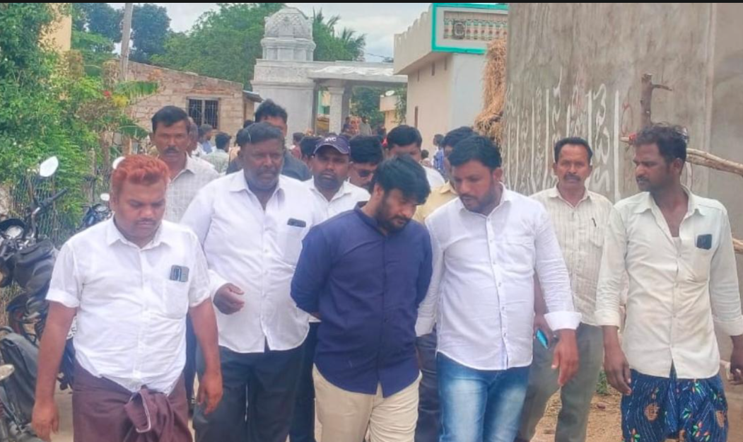 మనోహర్ మృతదేహానికి ఘన నివాళులర్పించిన MDPS వ్యవస్థాపక అధ్యక్షులు పెద్దపల్లి శేఖర్ అన్నగారు...